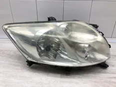 Фара TOYOTA AURIS