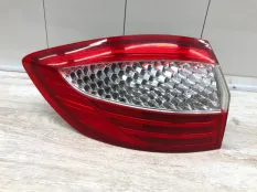 Фонарь FORD MONDEO 4