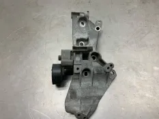 Кронштейн генератора NISSAN QASHQAI