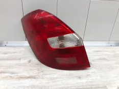Фонарь SKODA FABIA