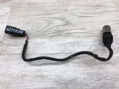 Датчик коленвала VOLVO V70