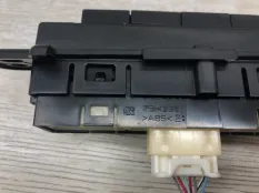Кнопка открывания багажника LEXUS RX350L/450HL
