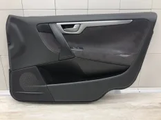 Обшивка двери VOLVO V70