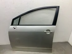 Дверь TOYOTA COROLLA VERSO