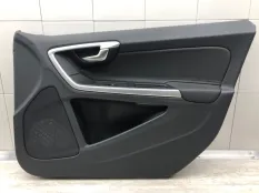Обшивка двери VOLVO V60