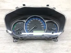щиток приборов TOYOTA YARIS Hibrid