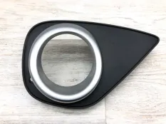 Накладка на бампер TOYOTA YARIS Hibrid