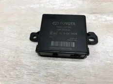 Блок управления TOYOTA YARIS Hibrid