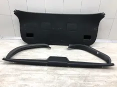 Обшивка двери багажника TOYOTA COROLLA