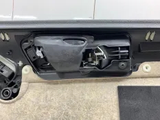 Обшивка двери VOLKSWAGEN TIGUAN