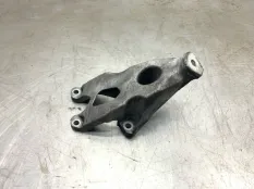 Кронштейн двигателя AUDI A4