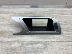 накладка щиток приборов на торпедо AUDI A4