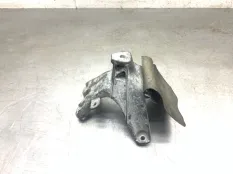 Кронштейн двигателя AUDI A4