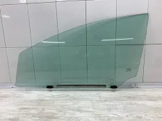 Стекло двери TOYOTA AVENSIS
