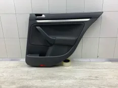 Обшивка двери VOLKSWAGEN JETTA 5