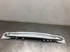 Усилитель бампера VOLVO V60