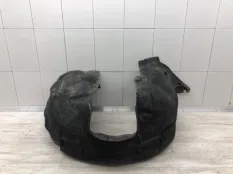 Подкрылок VOLVO V60