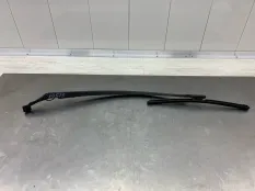 Щеткодержатель TOYOTA AVENSIS