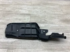Пыльник крыла TOYOTA AURIS