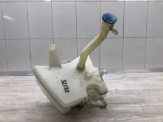 Бачок омывателя TOYOTA AURIS