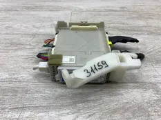 Блок предохранителей TOYOTA PRIUS HYBRID