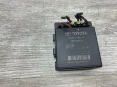 Блок управления парктроником TOYOTA AURIS