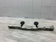 Рамка радиатора TOYOTA AVENSIS