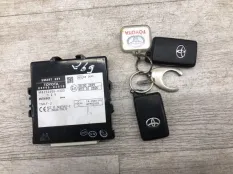 Блок управления TOYOTA AURIS