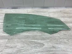 Стекло двери SKODA OCTAVIA