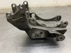 Кронштейн генератора CITROEN C5