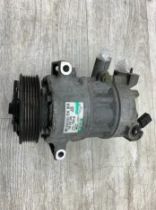 Компрессор VOLKSWAGEN GOLF