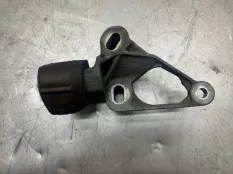 Кронштейн двигателя AUDI A4