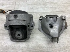 Подушка двигателя AUDI A4
