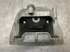 Подушка двигателя VOLKSWAGEN GOLF