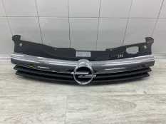 Решетка радиатора OPEL ASTRA H