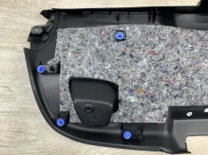 Обшивка крышки багажника PEUGEOT 208