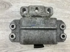 Подушка двигателя VOLKSWAGEN GOLF