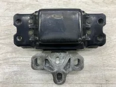 Подушка двигателя VOLKSWAGEN SCIROCCO