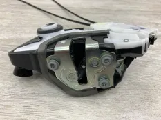 Замок капота TOYOTA YARIS Hibrid