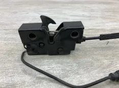 Замок капота VOLKSWAGEN POLO