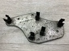 Кронштейн топливной трубки MERCEDES-BENZ E-CLASS