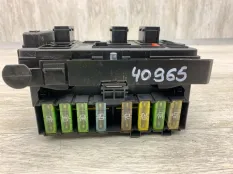 Блок предохранителей