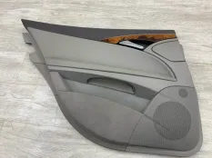 Обшивка двери MERCEDES-BENZ E-CLASS