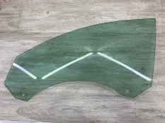 Стекло двери AUDI A6