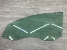 Стекло двери VOLKSWAGEN PASSAT B6