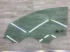 Стекло двери KIA CEE'D