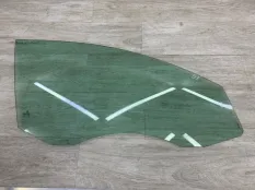 Стекло двери VOLKSWAGEN PASSAT B6