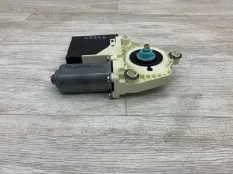 Моторчик стеклоподъемника VOLKSWAGEN PASSAT B6