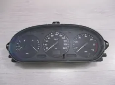 щиток приборов RENAULT MEGANE