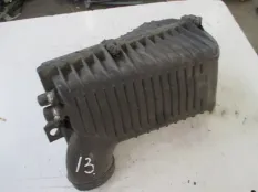 Корпус воздушного фильтра PEUGEOT 605